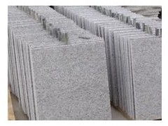 中惠石業(yè) 專業(yè)供應(yīng)與加工灰色花崗巖工程薄板，打造卓越建筑飾面